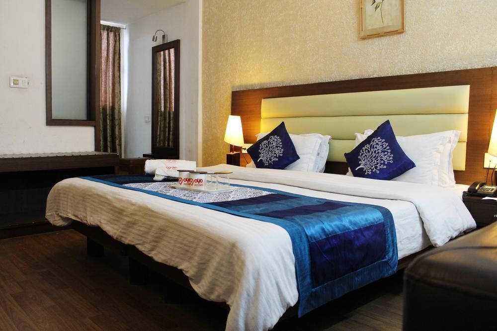 Oyo 1822 Hotel Ambassador Dehradun Esterno foto