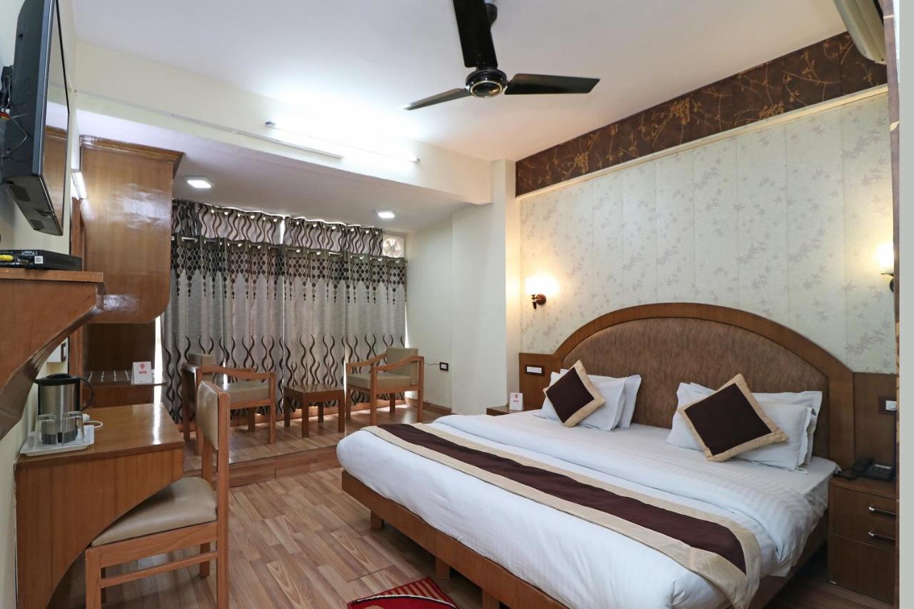 Oyo 1822 Hotel Ambassador Dehradun Esterno foto